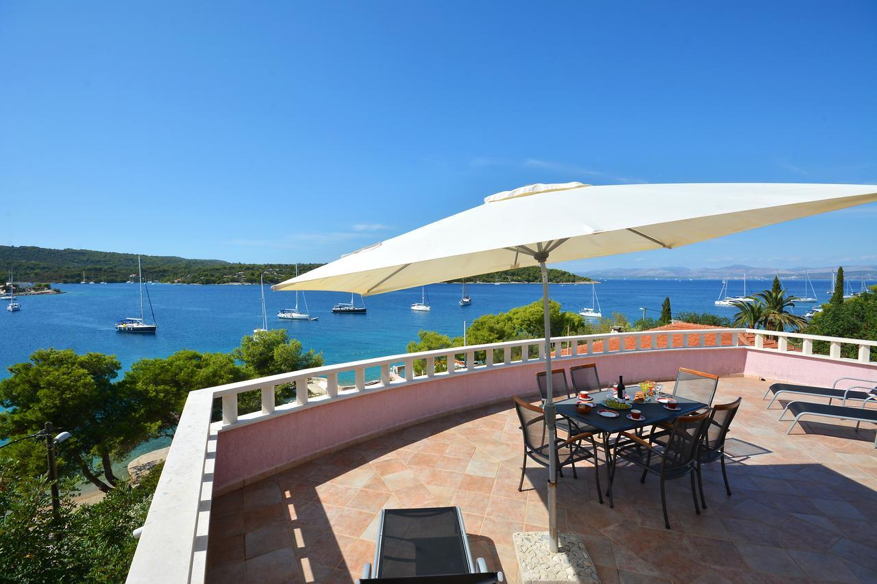 Villa Paris Nečujam Exterior foto